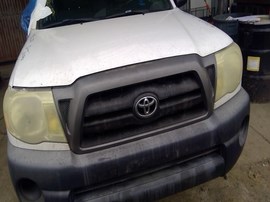 2006 TOYOTA TACOMA, WHITE, STD CAB, MT, 2.7L,  Z26274